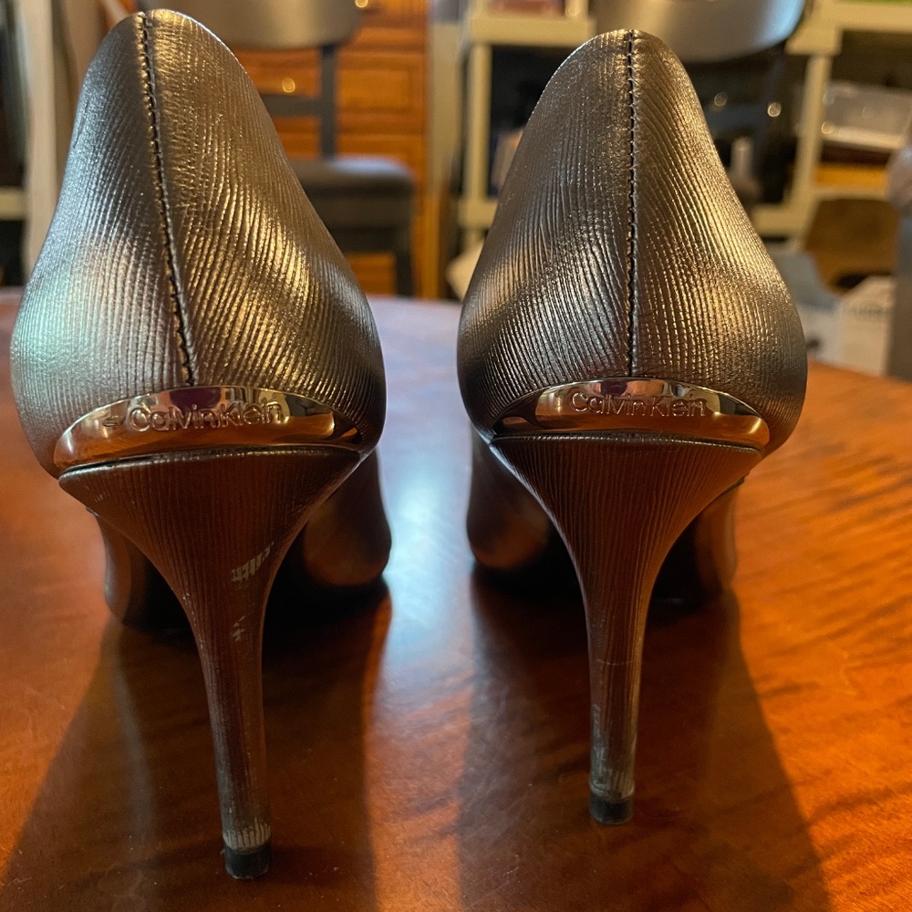 Calvin Klein pumps - Picture 2 of 3